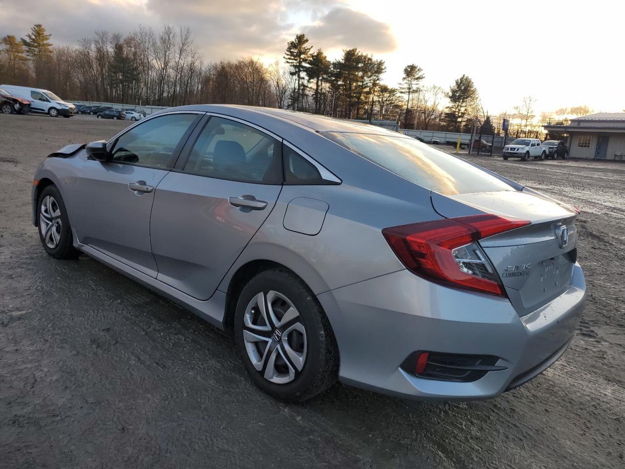 2017 HONDA CIVIC LX - Фото 2