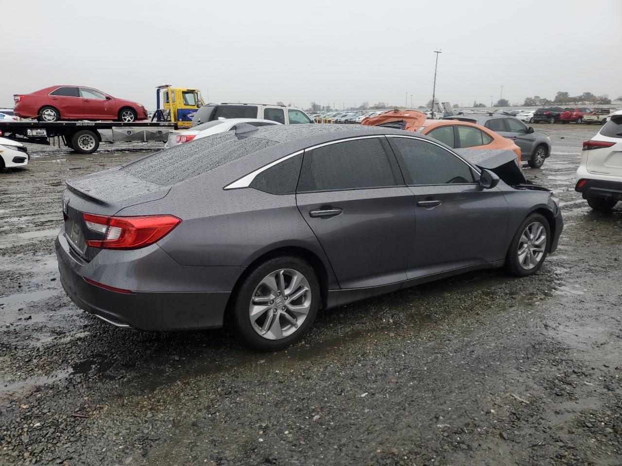 2018 HONDA ACCORD LX - Image 3