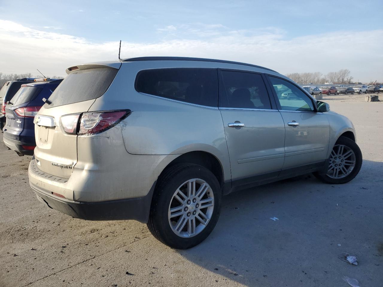 2014 CHEVROLET TRAVERSE L - Image 3