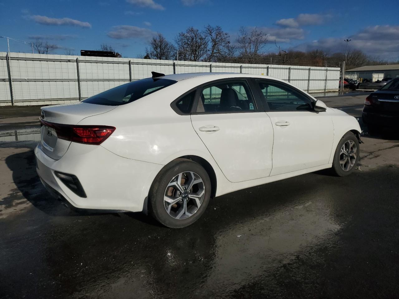 2020 KIA FORTE FE - Фото 3