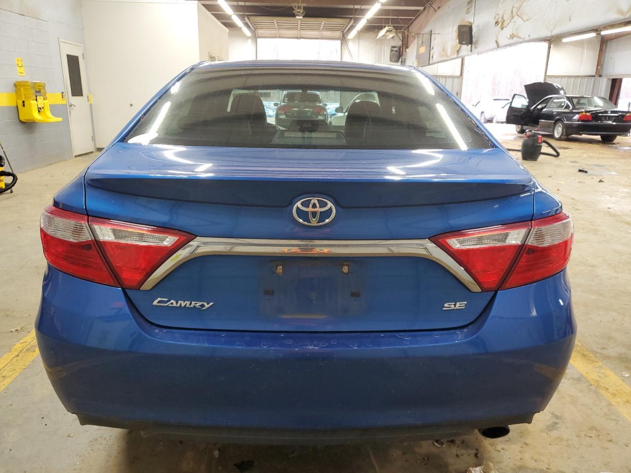 2017 TOYOTA CAMRY LE - Image 6