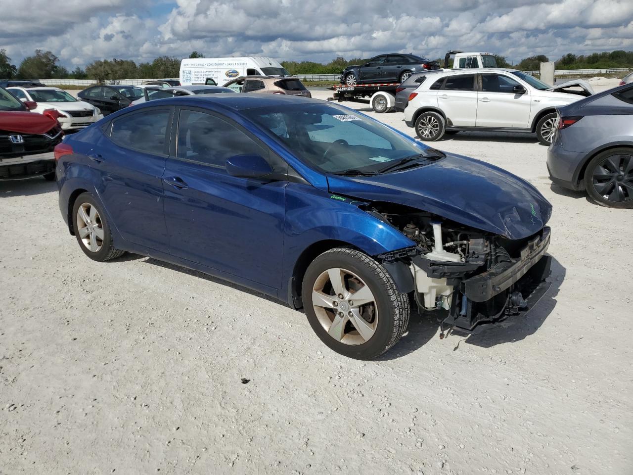 2013 HYUNDAI ELANTRA GL - Image 4