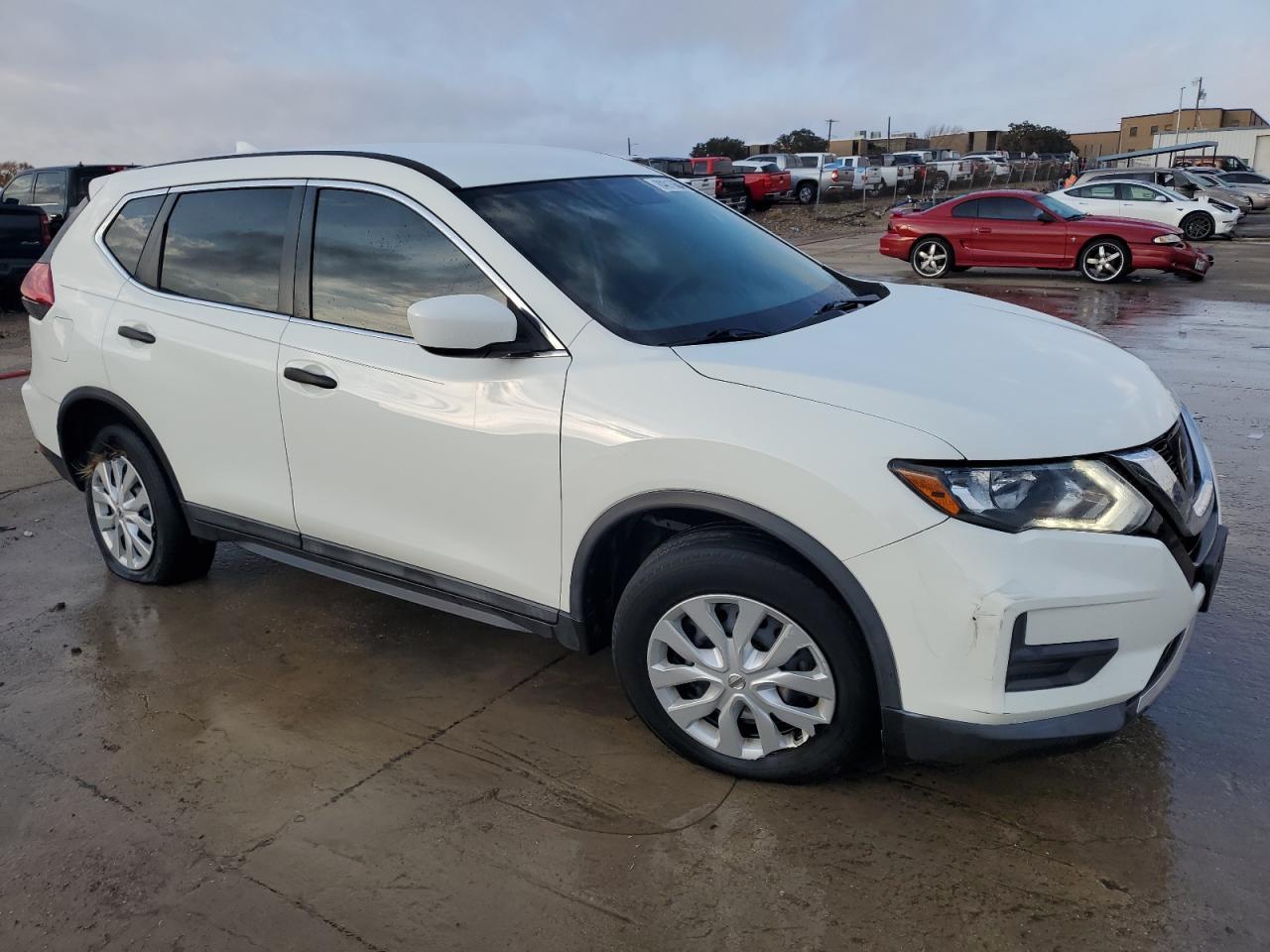 2017 NISSAN ROGUE S - Фото 4