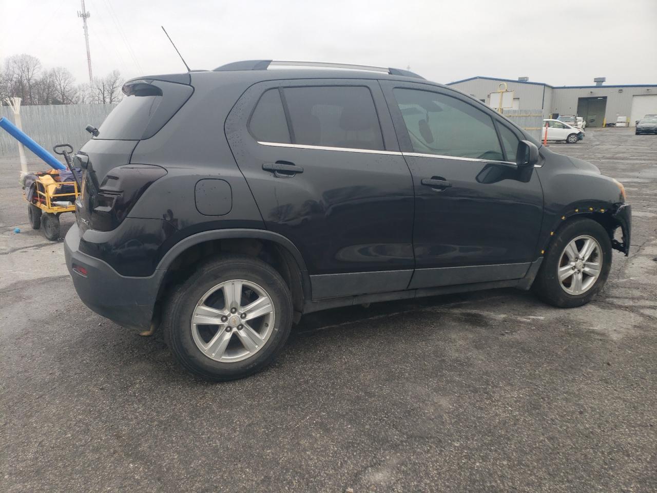 2015 CHEVROLET TRAX 1LT - Фото 3