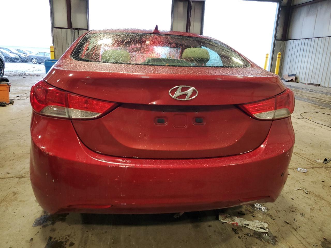 2011 HYUNDAI ELANTRA GL - Image 6