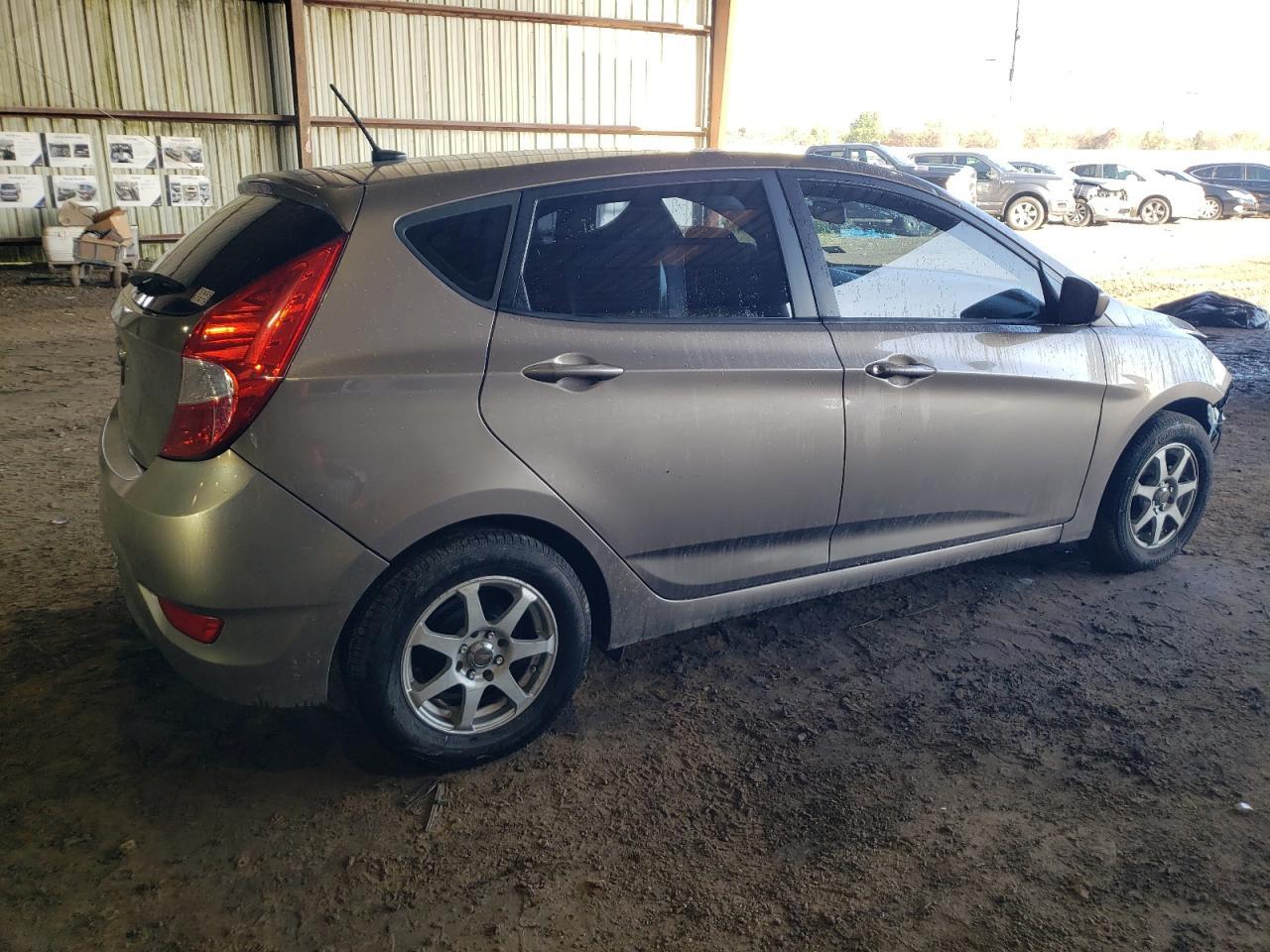 2014 HYUNDAI ACCENT GLS - Фото 3