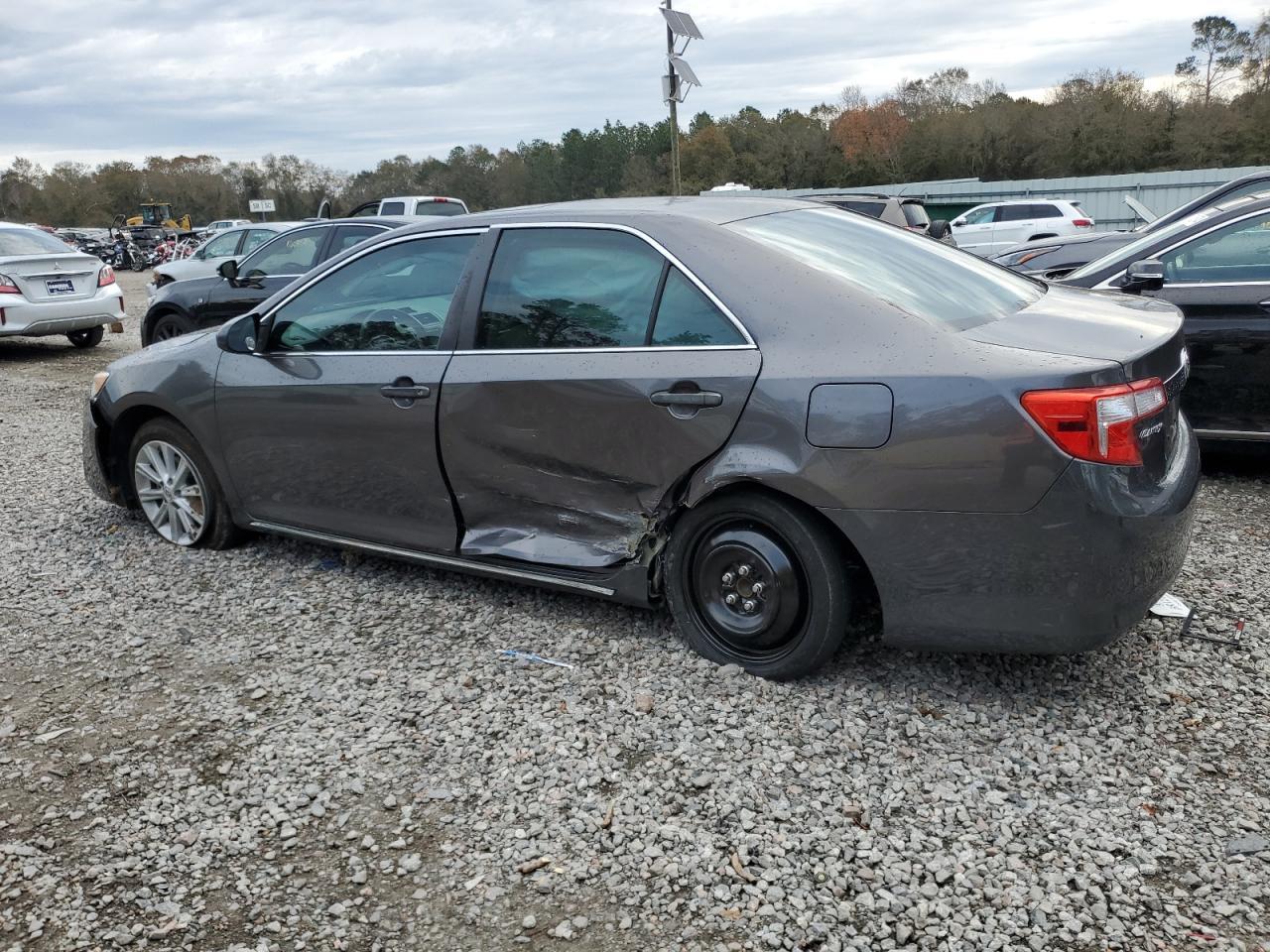 2013 TOYOTA CAMRY L - Фото 2