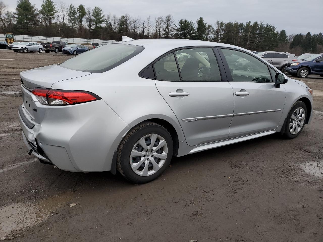 2022 TOYOTA COROLLA LE - Фото 3