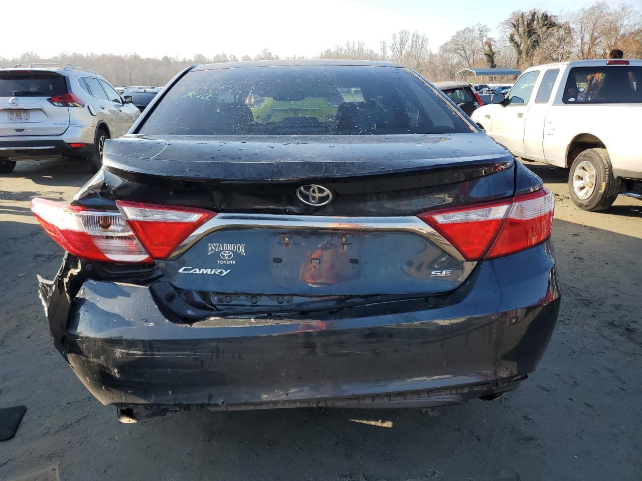 2017 TOYOTA CAMRY LE - Фото 6