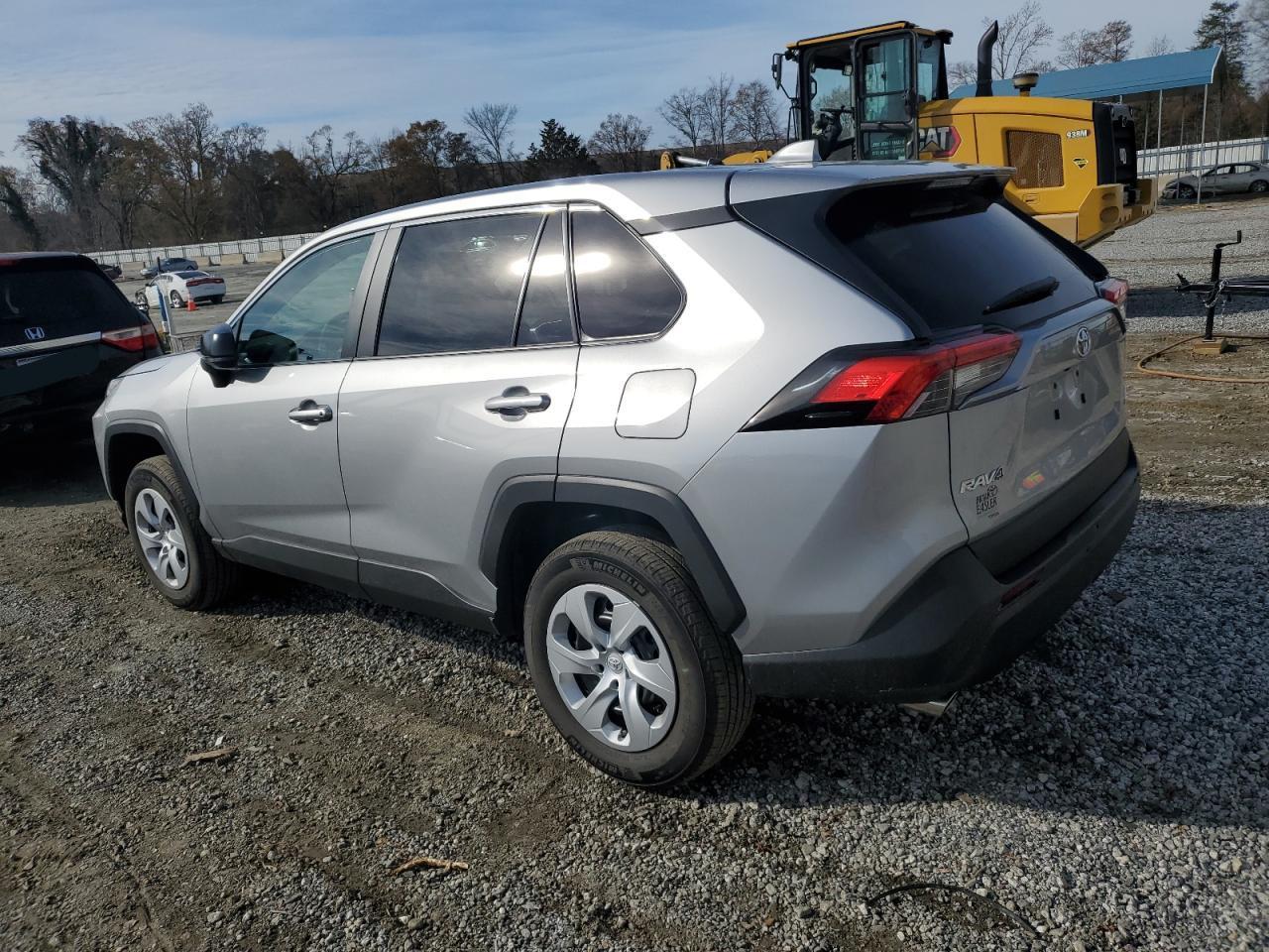 2023 TOYOTA RAV4 LE - Фото 2