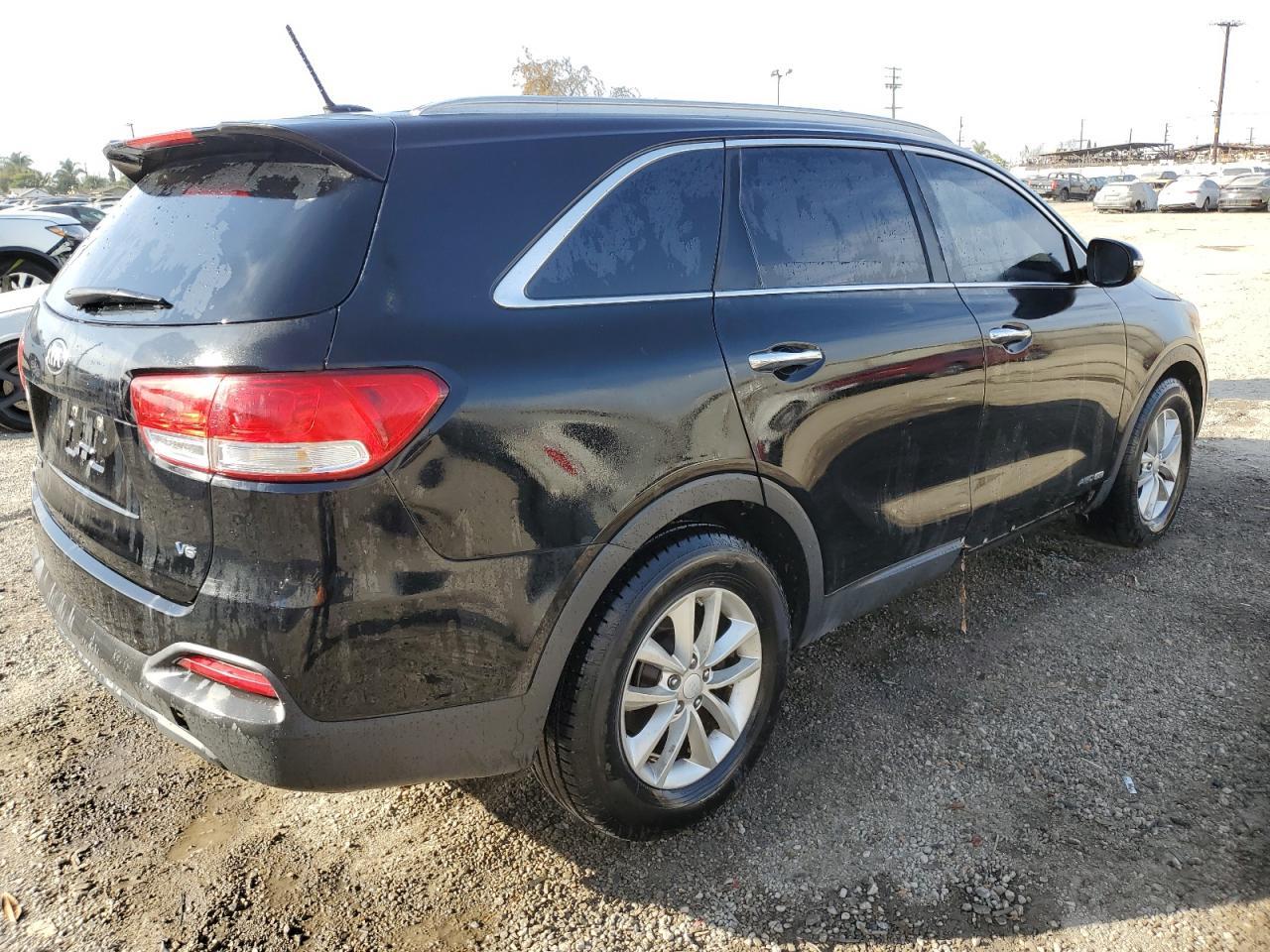 2016 KIA SORENTO LX - Image 3