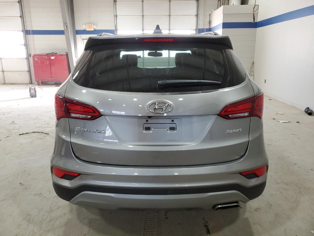 2017 HYUNDAI SANTA FE S - Image 6