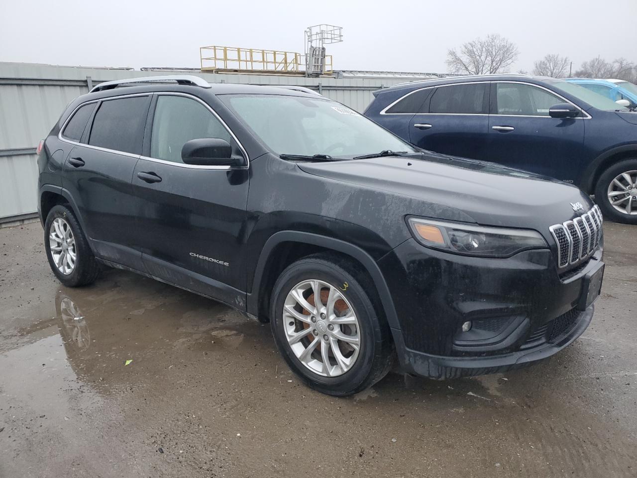 2019 JEEP CHEROKEE L - Image 4