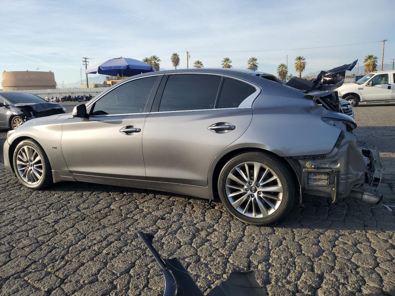 2018 INFINITI Q50 LUXE - Image 2