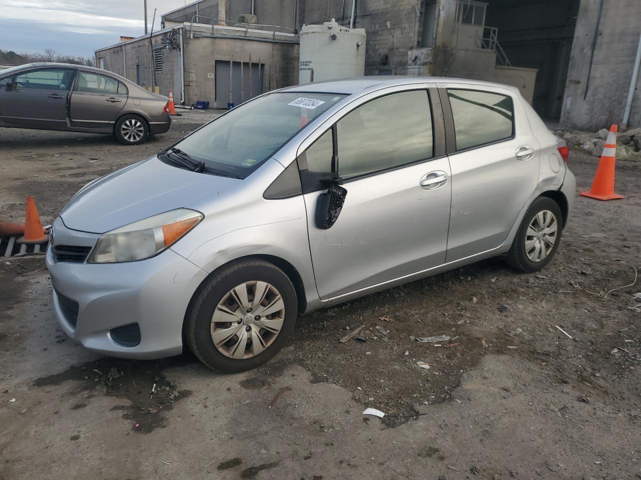 2012 TOYOTA YARIS