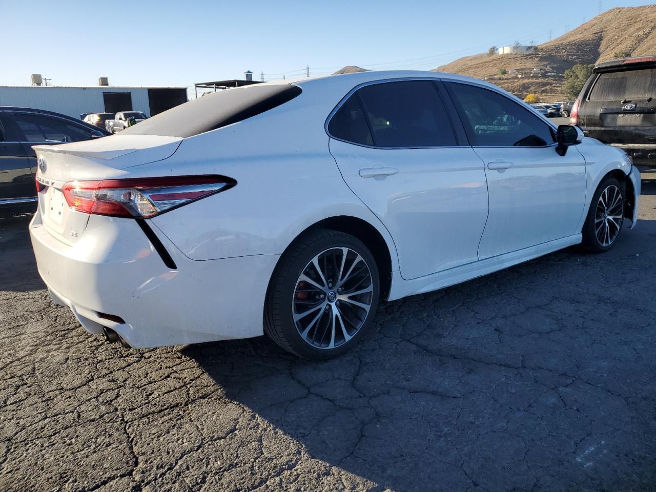 2018 TOYOTA CAMRY L - Image 3
