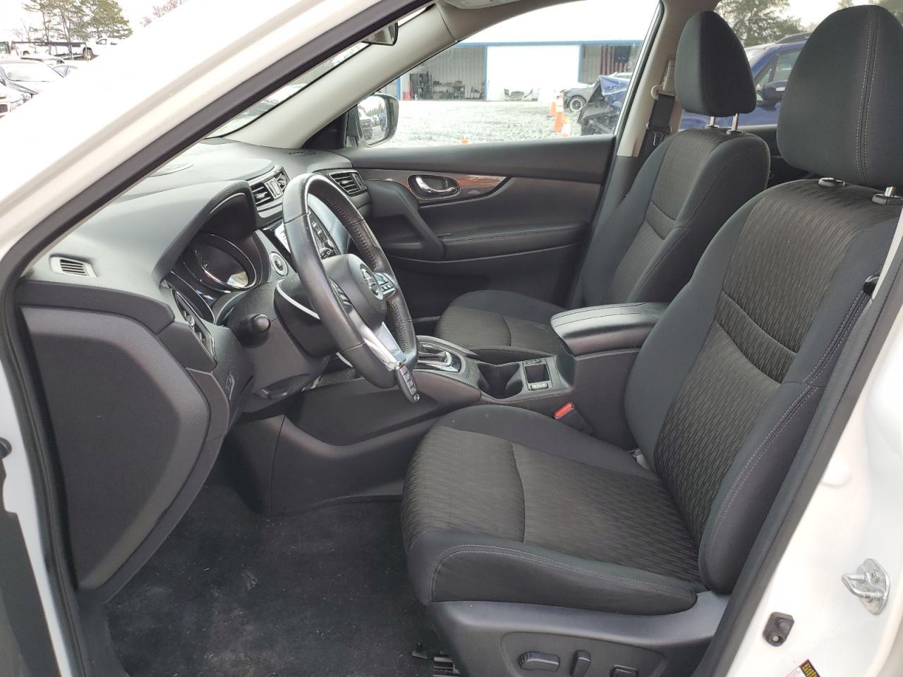 2017 NISSAN ROGUE SV - Фото 7