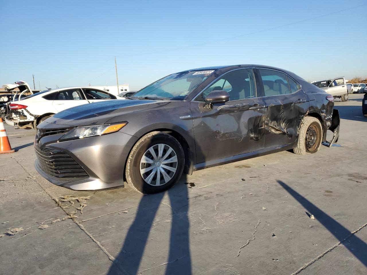 2018 TOYOTA CAMRY LE