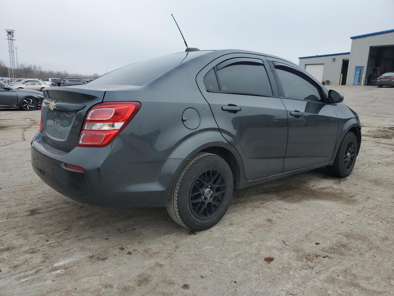 2017 CHEVROLET SONIC LS - Фото 3