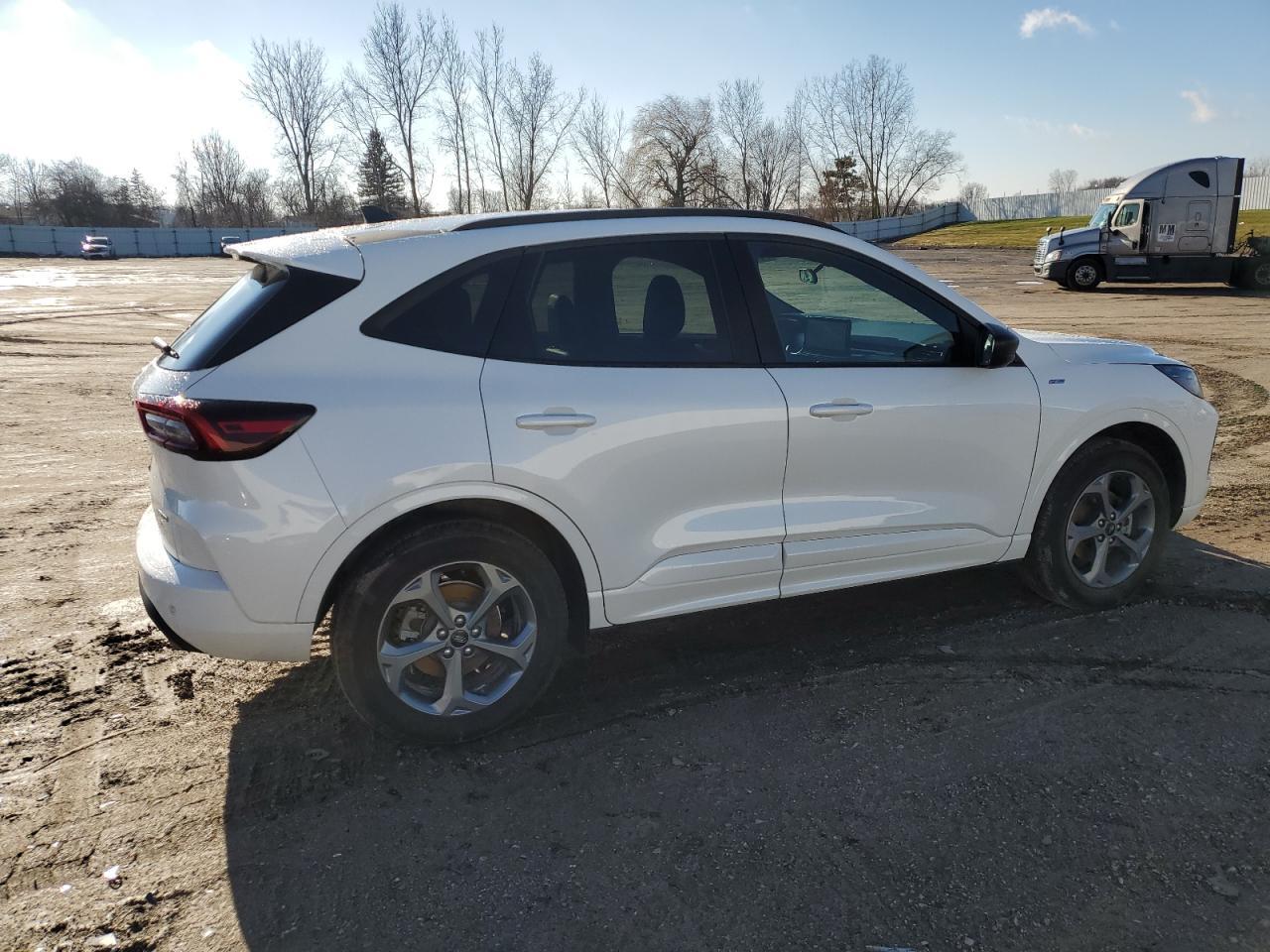 2024 FORD ESCAPE ST - Фото 3