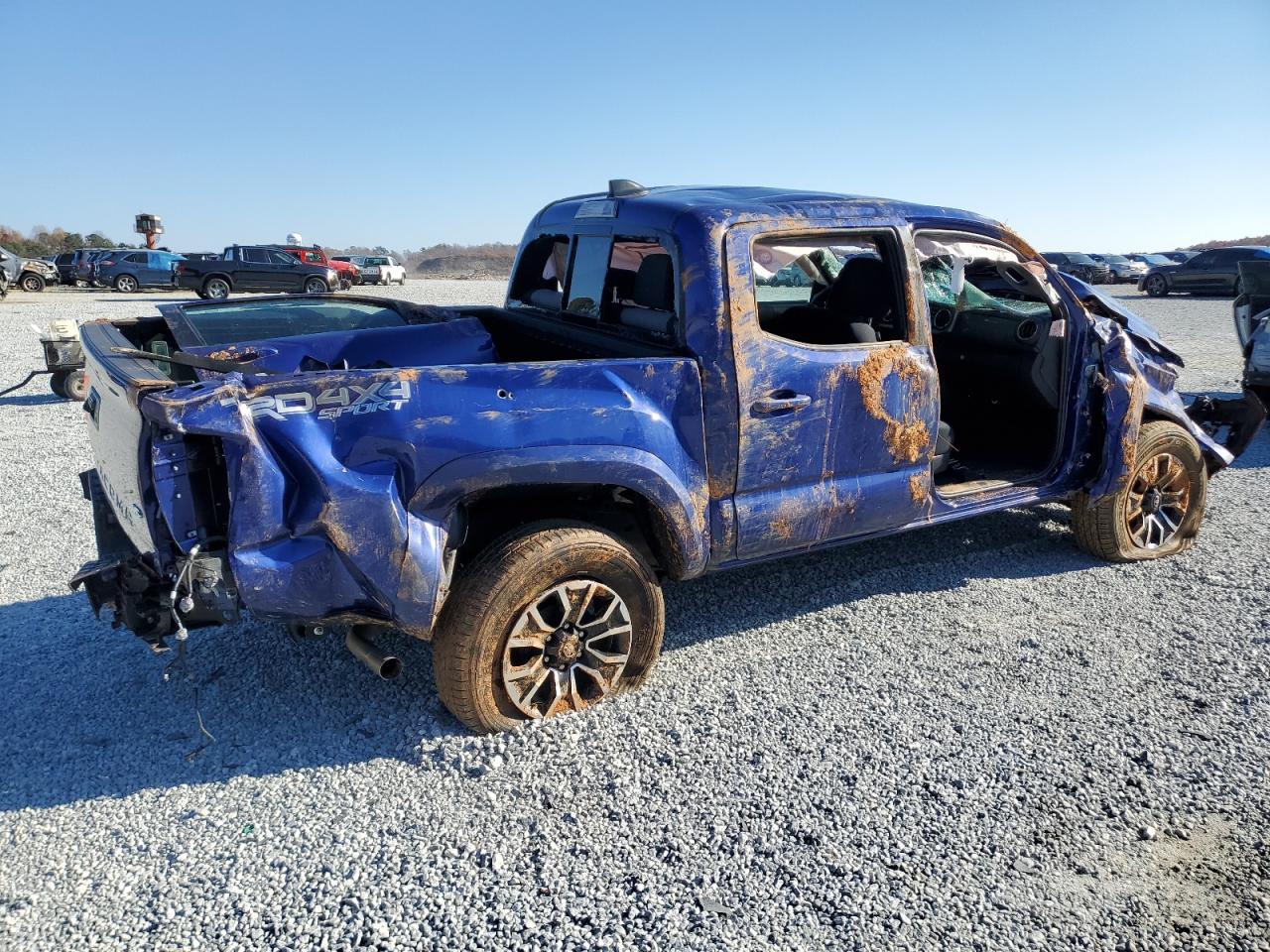 2023 TOYOTA TACOMA DOU - Фото 3