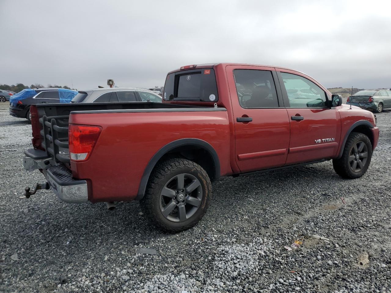2015 NISSAN TITAN S - Фото 3