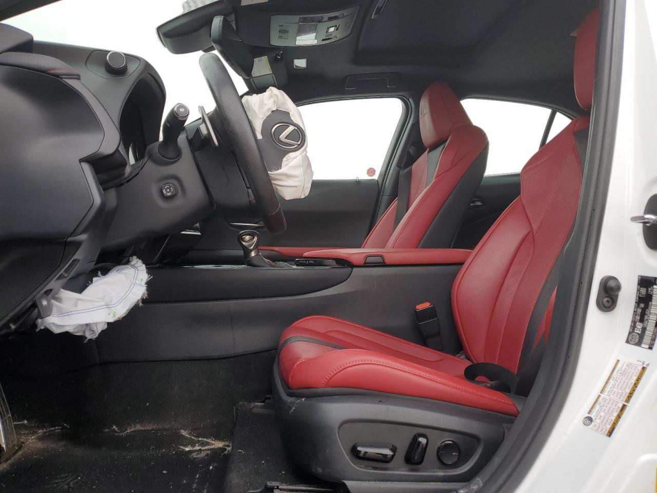 2021 LEXUS UX 250H - Фото 7