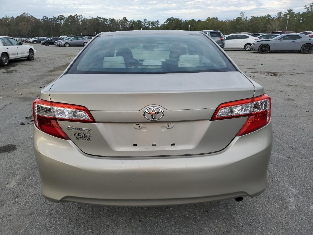 2013 TOYOTA CAMRY L - Фото 6