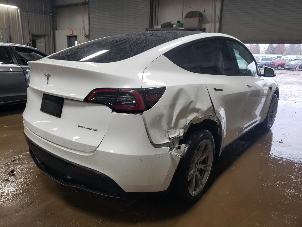 2022 TESLA MODEL Y - Image 3