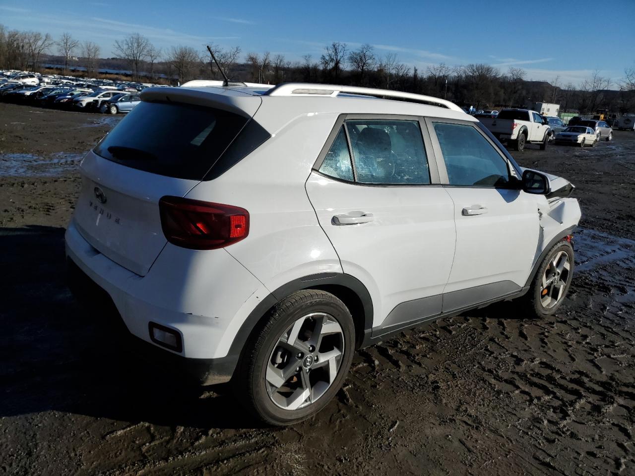 2023 HYUNDAI VENUE SEL - Фото 3