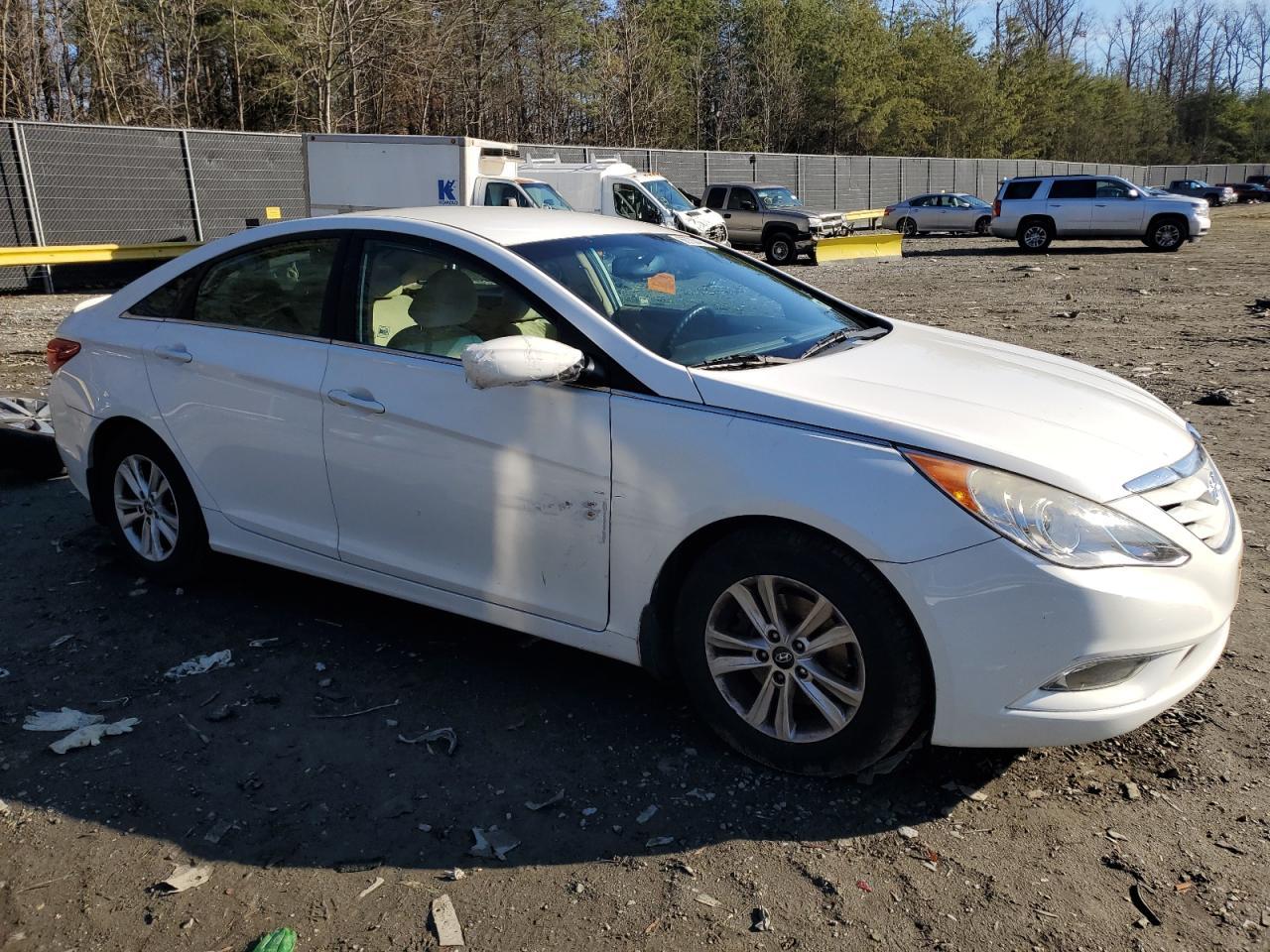 2013 HYUNDAI SONATA GLS - Image 4