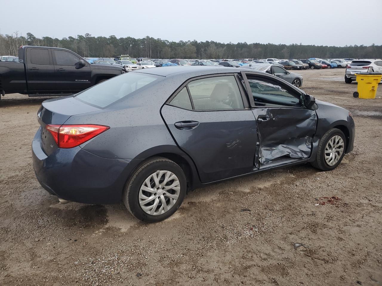 2019 TOYOTA COROLLA L - Image 3