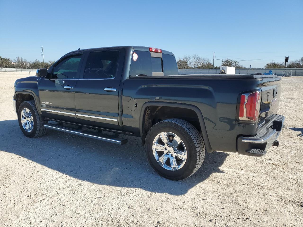 2018 GMC SIERRA K15 - Фото 2