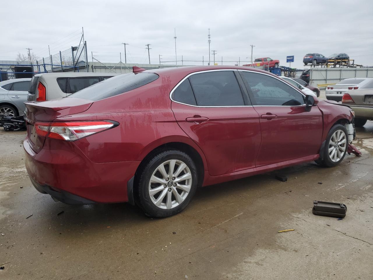 2020 TOYOTA CAMRY LE - Фото 3