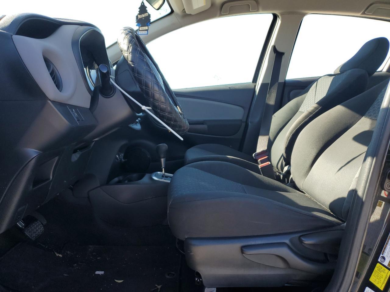 2015 TOYOTA YARIS - Фото 7