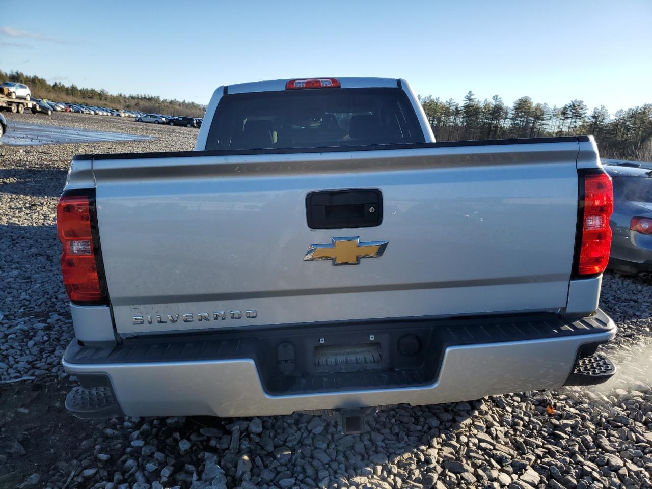 2017 CHEVROLET SILVERADO - Image 6