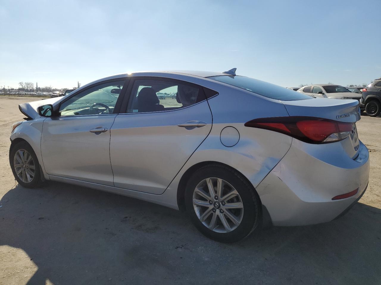 2015 HYUNDAI ELANTRA SE - Фото 2
