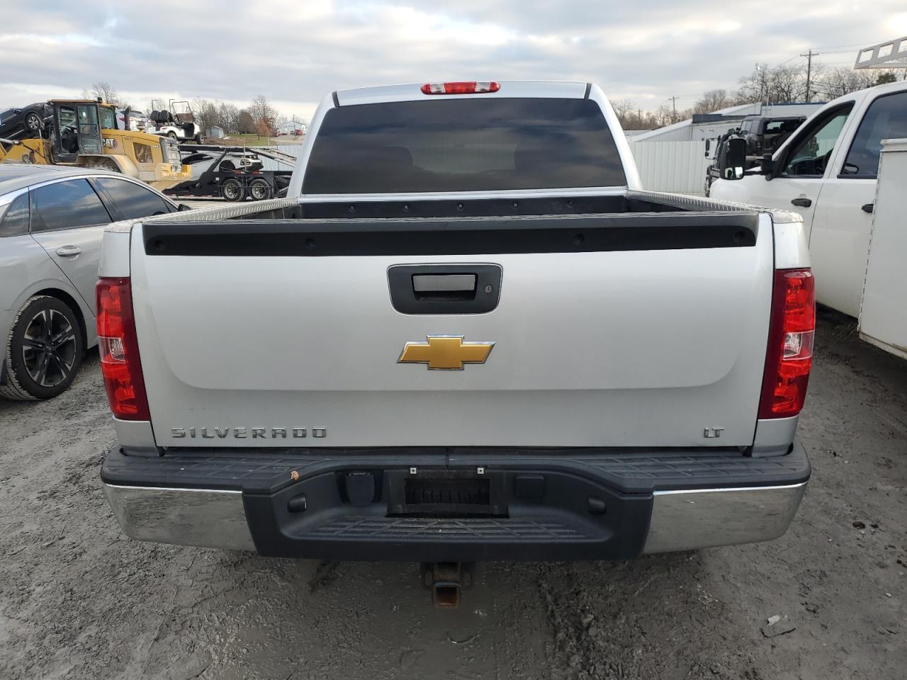 2013 CHEVROLET SILVERADO - Фото 6