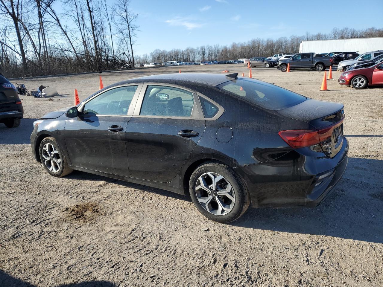 2021 KIA FORTE FE - Фото 2