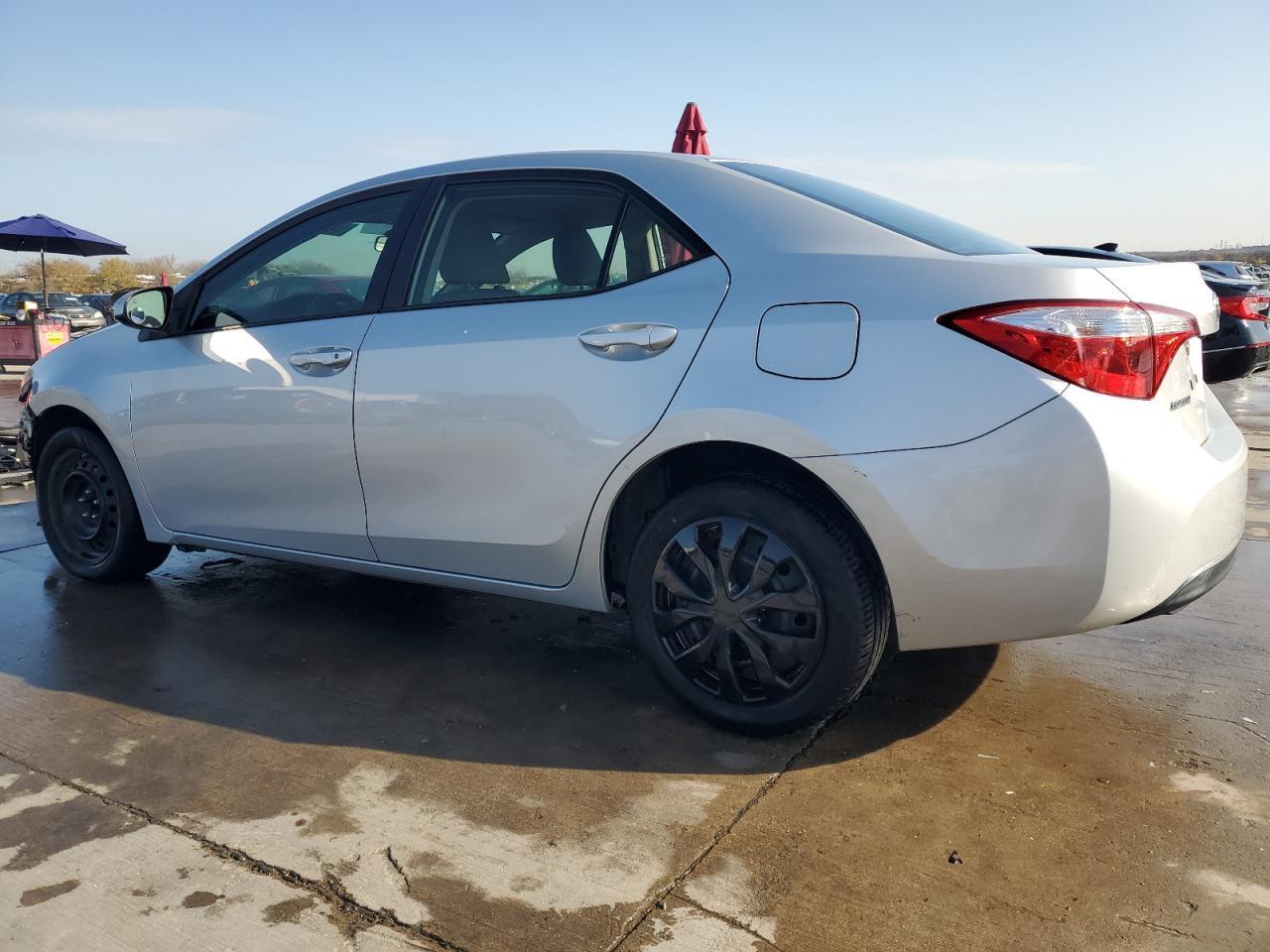 2015 TOYOTA COROLLA L - Image 2