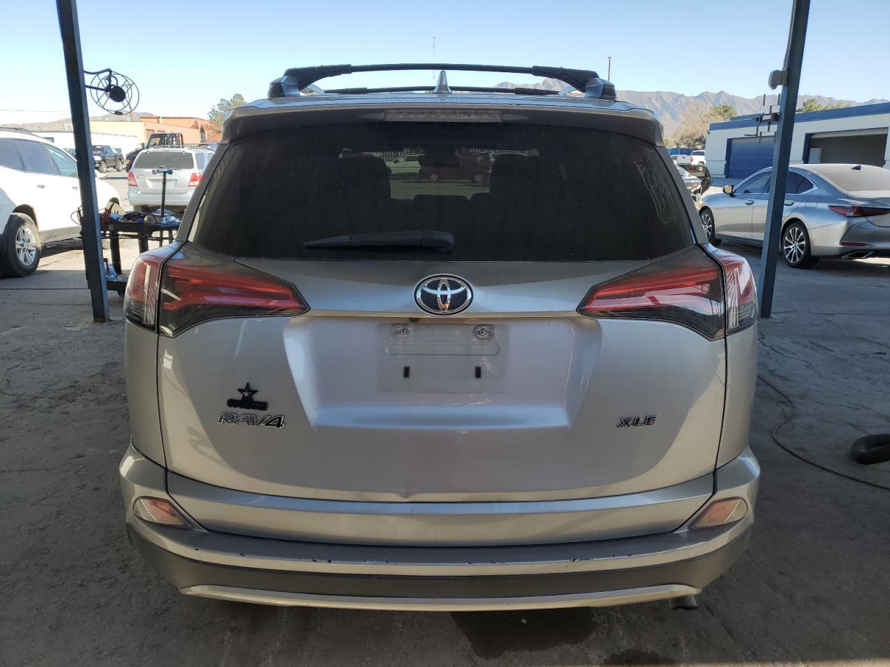 2017 TOYOTA RAV4 XLE - Image 6