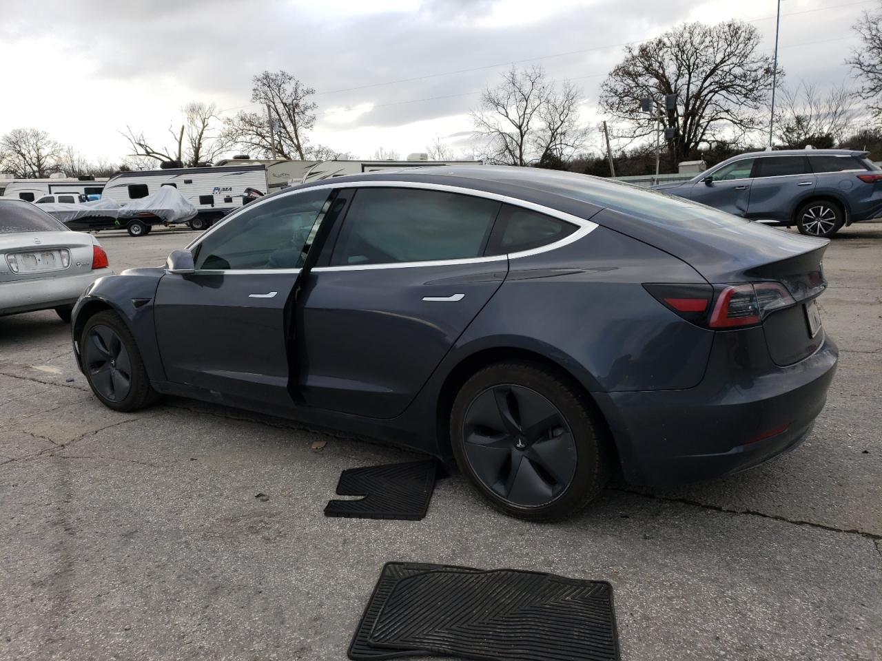 2019 TESLA MODEL 3 - Фото 2
