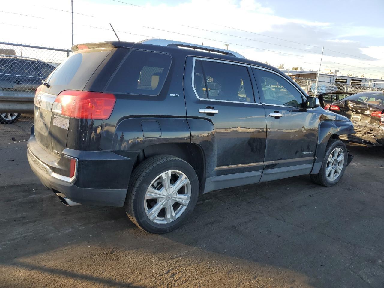 2016 GMC TERRAIN SL - Image 3