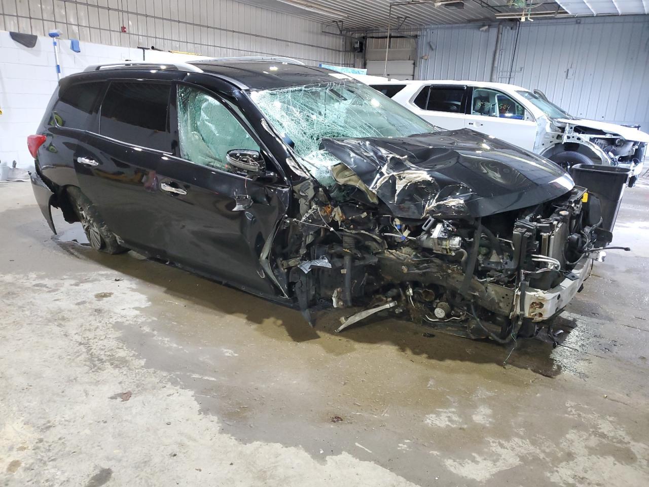 2019 NISSAN PATHFINDER - Фото 4