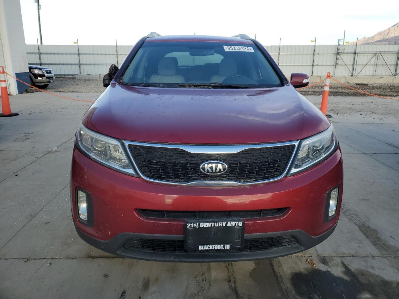 2015 KIA SORENTO LX - Image 5