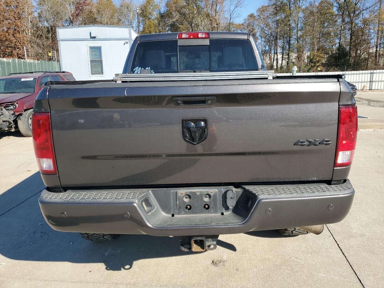 2017 RAM 2500 SLT - Image 6