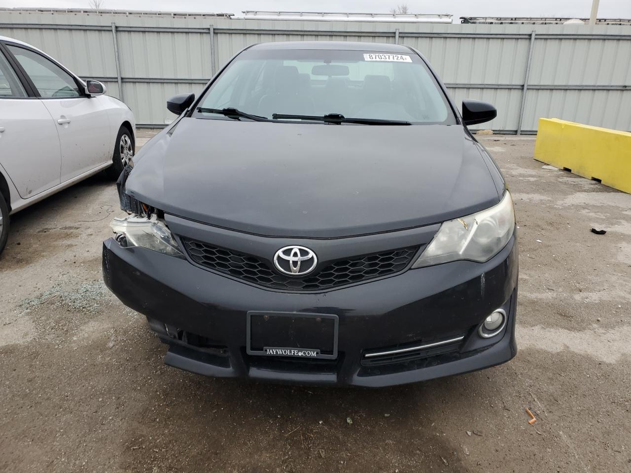2014 TOYOTA CAMRY L - Image 5