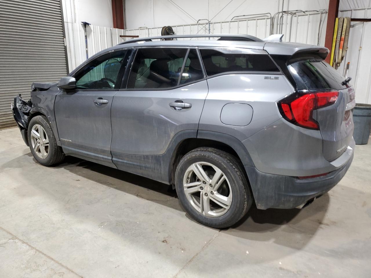 2018 GMC TERRAIN SL - Image 2