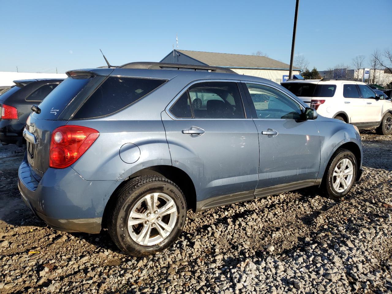 2011 CHEVROLET EQUINOX LT - Image 3