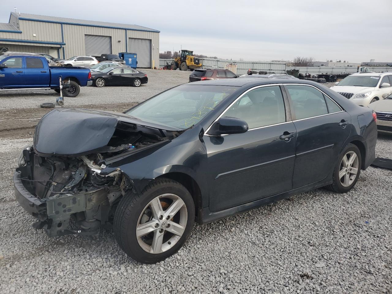 2014 TOYOTA CAMRY L